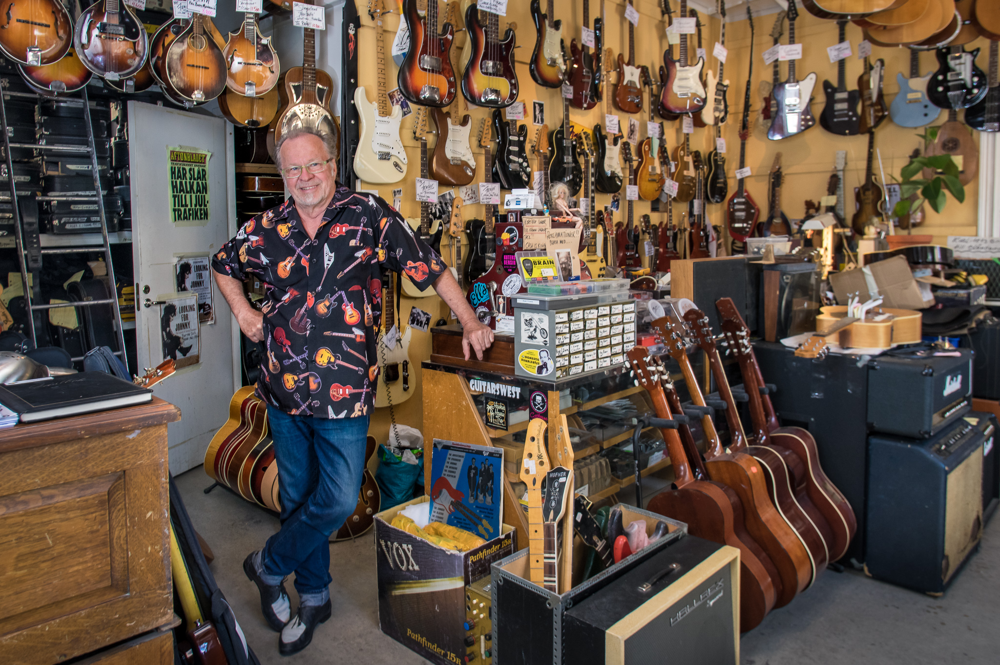 Jan "Halkan" Hallquist in the store.